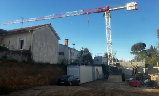 Démontage grue TEREX chantier BEZIERS 